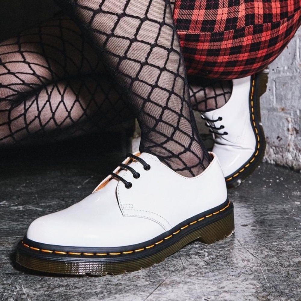 Brand New! Dr. Martens 1461 smooth white leather Oxford boots size 8